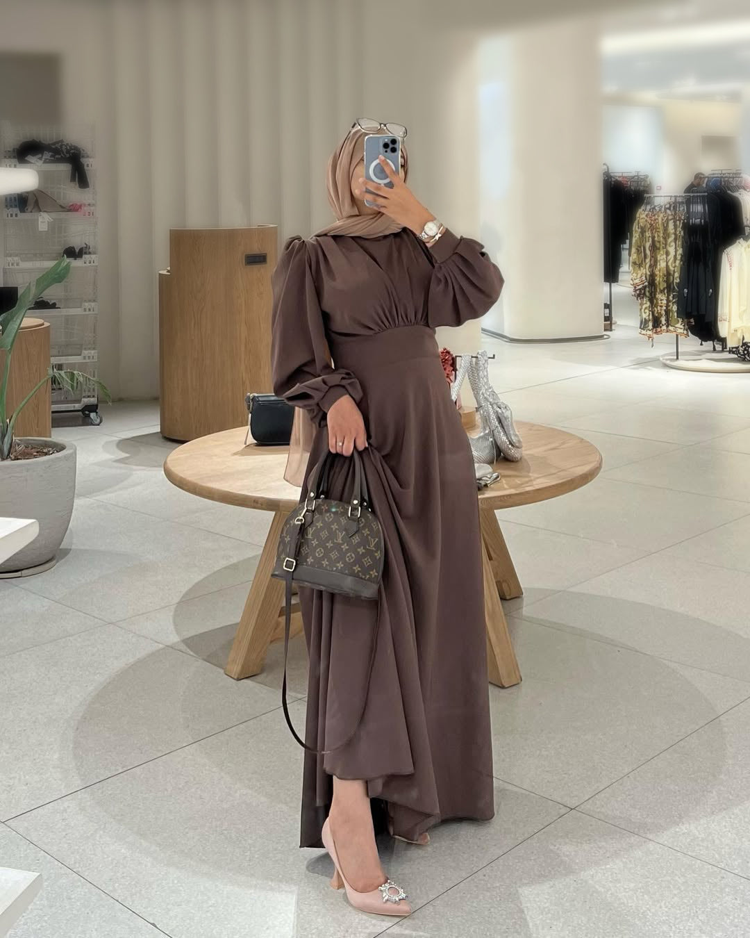 ROBE LALLA