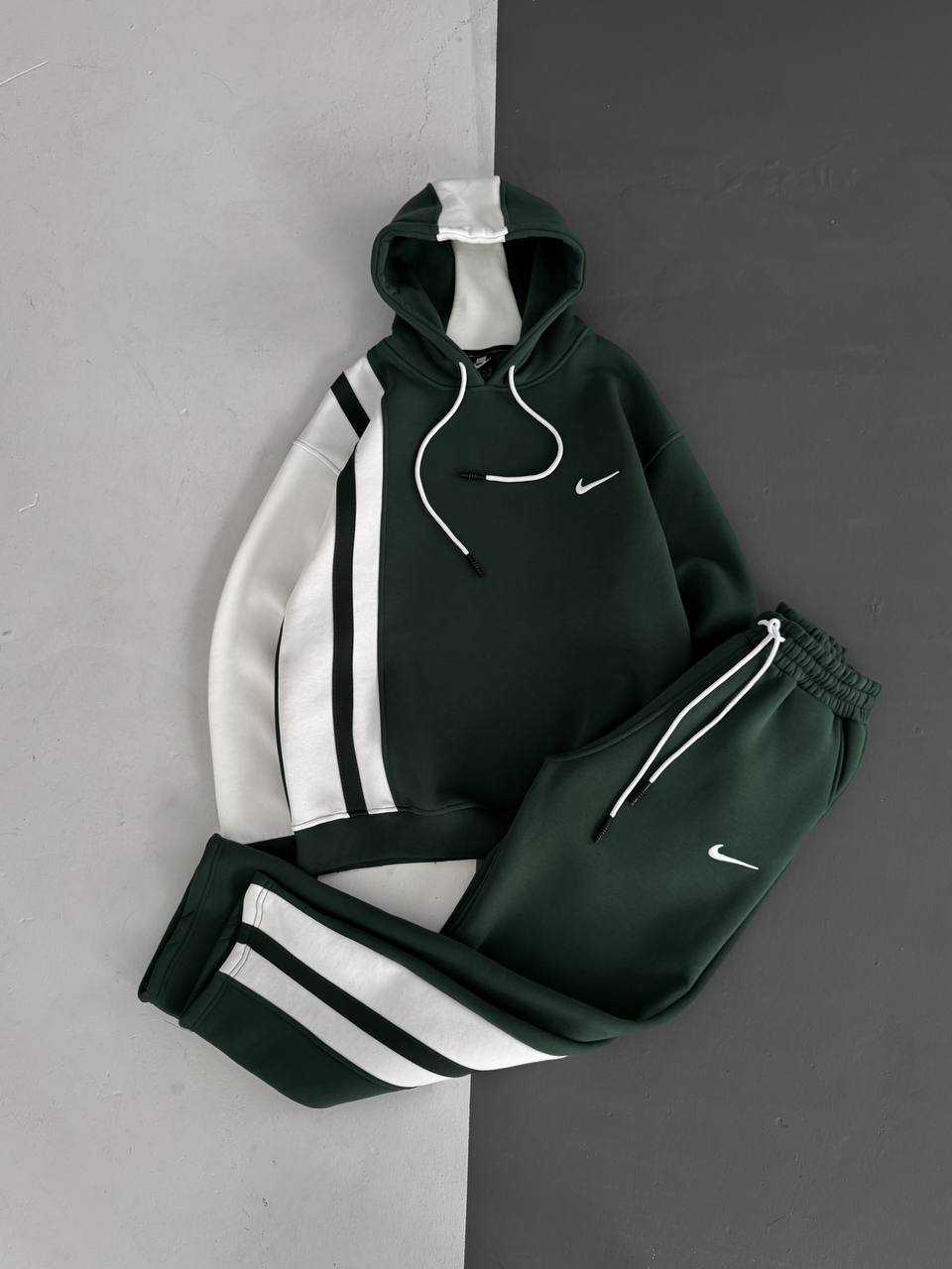 Ensemble Nike 2026